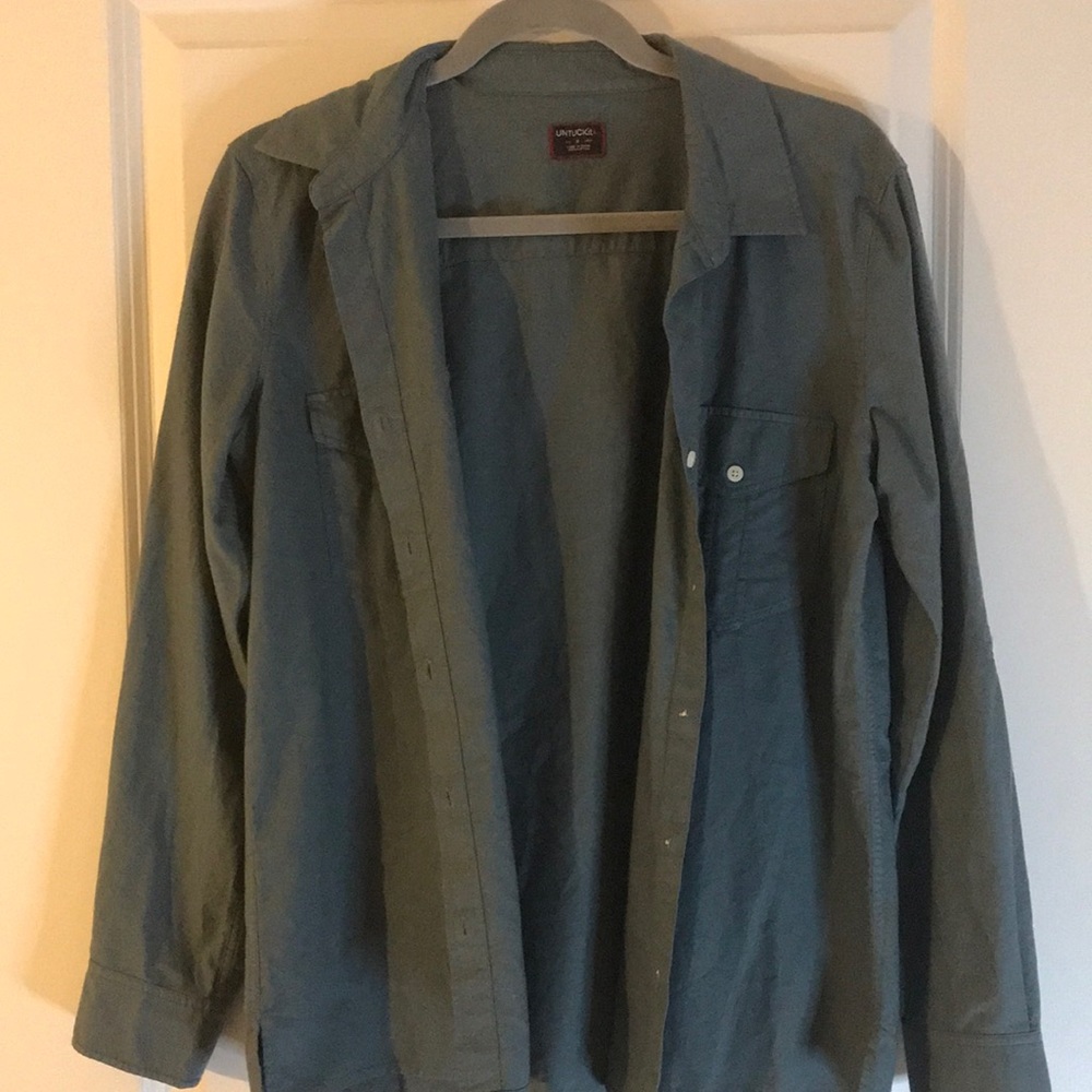 UNTUCKit button-down shirt, never worn!